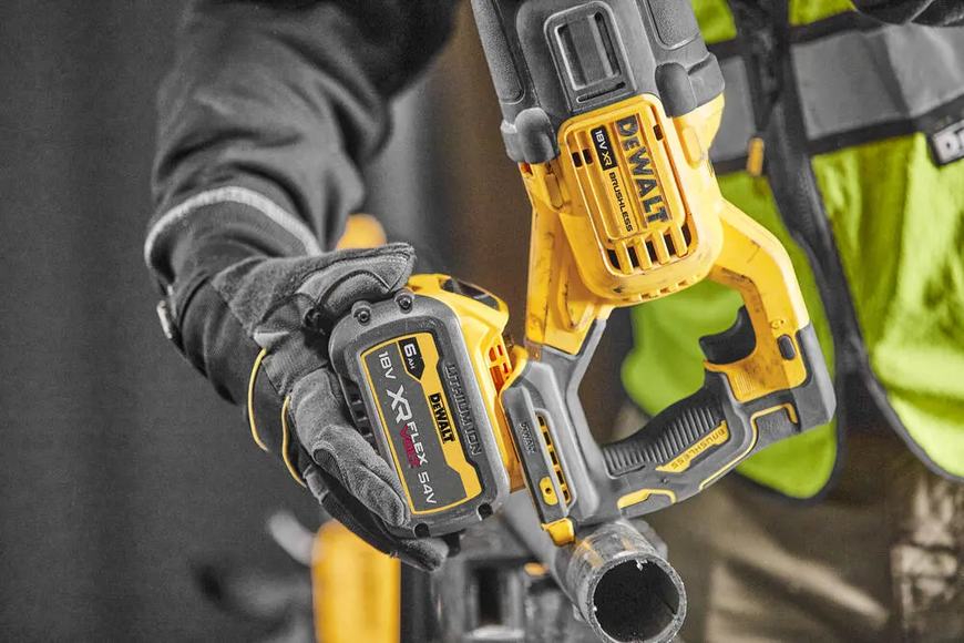 Пила шабельна акумуляторна DeWALT DCS386T1 727223 фото