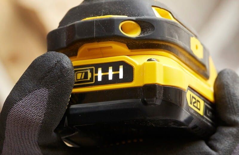 Гайковерт ударний акумуляторний STANLEY FatMax SFMCF820D2K 726815 фото