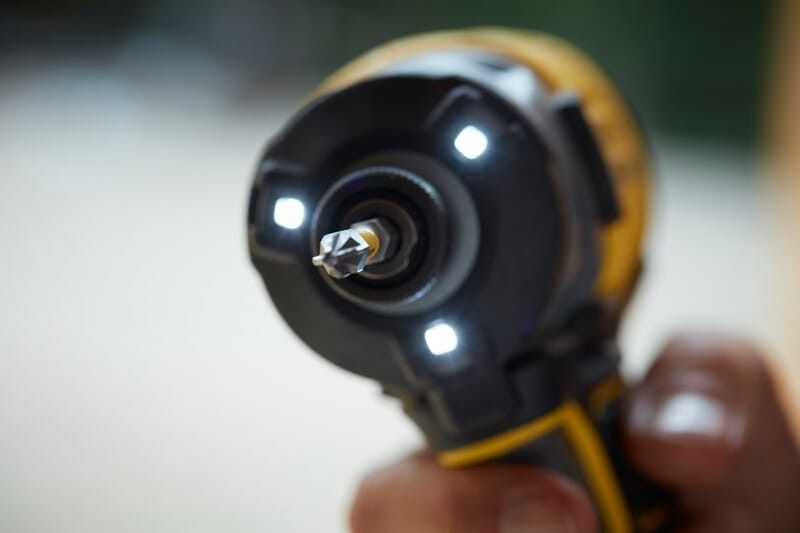 Гайковерт ударний акумуляторний STANLEY FatMax SFMCF820D2K 726815 фото