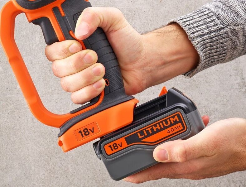 Акумуляторна кутова шліфувальна машина BLACK+DECKER BCG720M1 728517 фото