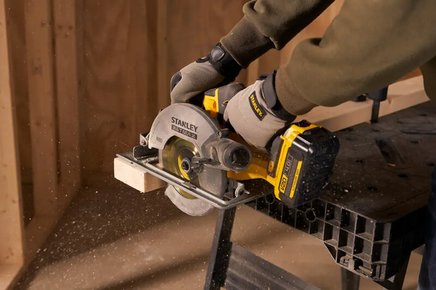 Пила циркулярна акумуляторна STANLEY FatMax SFMCS500B 726817 фото