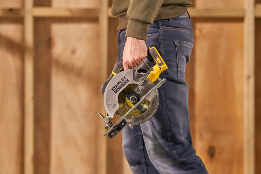 Пила циркулярна акумуляторна STANLEY FatMax SFMCS500B 726817 фото