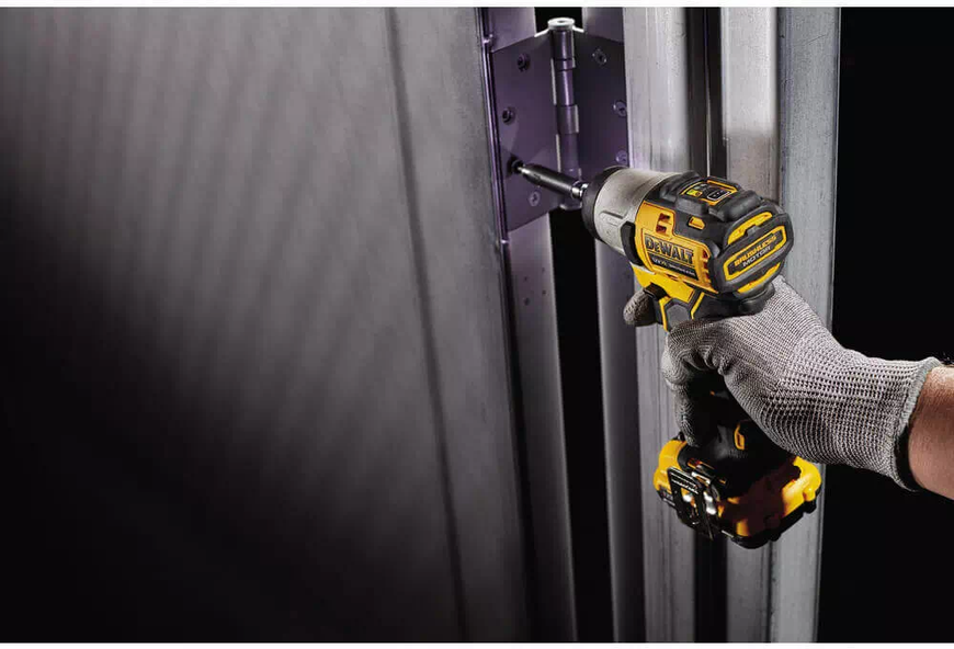Шурупокрут ударний акумуляторний DeWALT DCF801D2 727313 фото