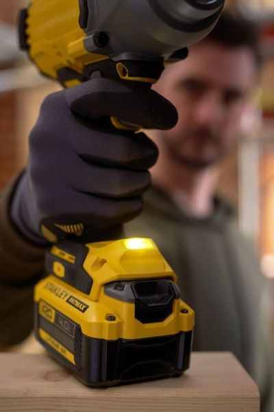 Гайковерт ударний акумуляторний STANLEY FatMax SFMCF940B 726818 фото