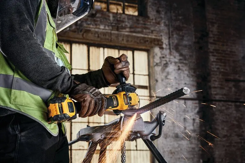 Шліфмашина кутова акумуляторна DeWALT DCG409VSNT (без АКБ та ЗП) 727290 фото