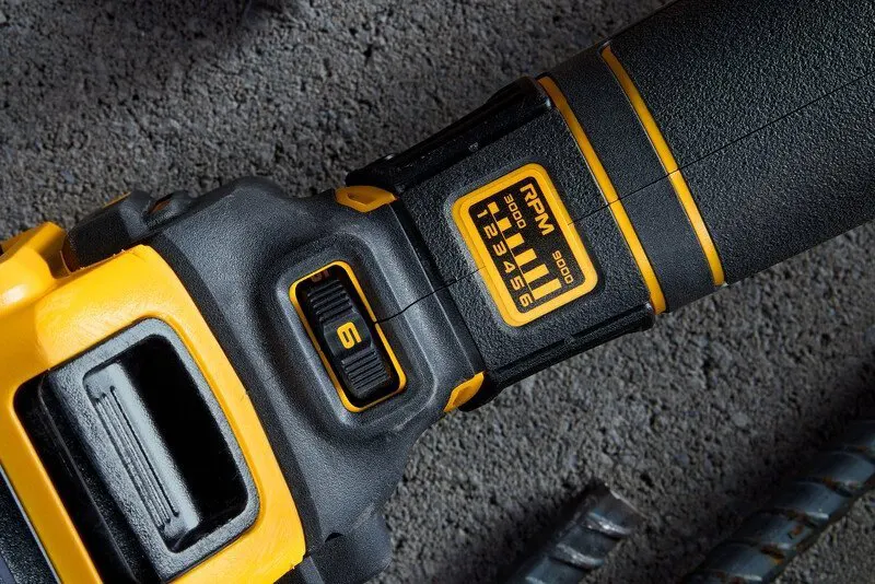 Шліфмашина кутова акумуляторна DeWALT DCG409VSNT (без АКБ та ЗП) 727290 фото