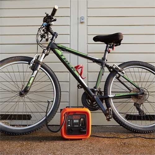 Автомобильный компрессор BLACK+DECKER ASI400 728457 фото