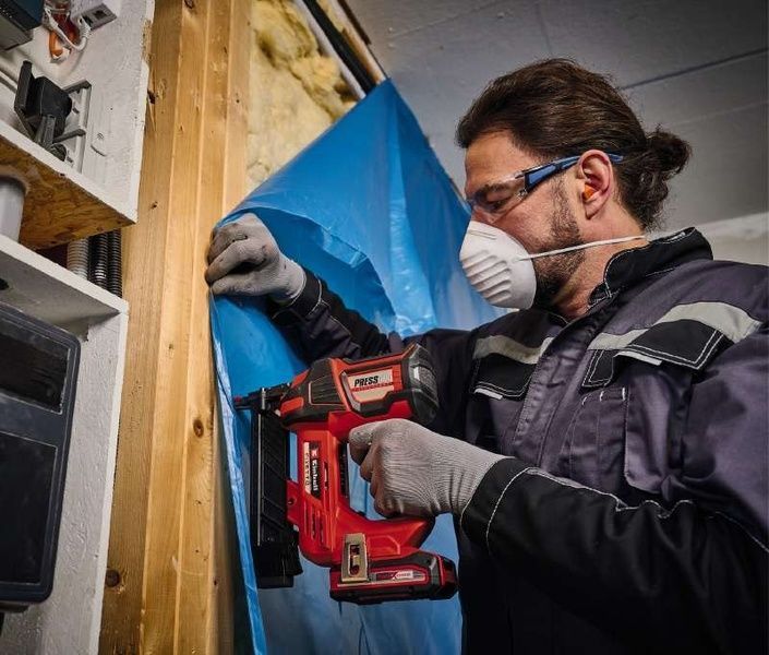 Степлер акумуляторний під скоби Einhell FIXETTO 18/38 S(без аккум) (4257785) 726103 фото