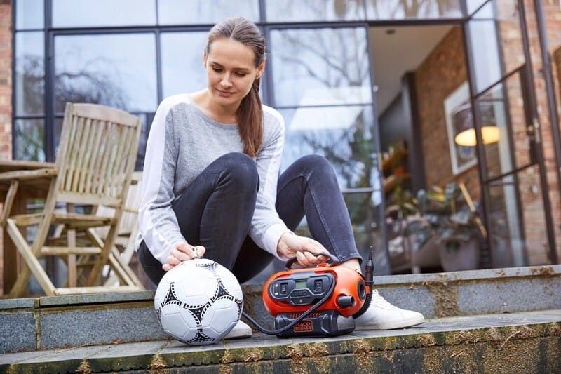 Автомобільний компресор BLACK + DECKER BDCINF18N без АКБ та ЗП 728459 фото