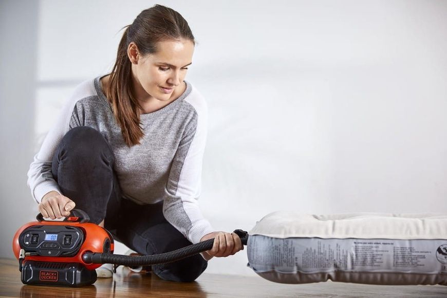Автомобільний компресор BLACK + DECKER BDCINF18N без АКБ та ЗП 728459 фото