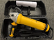 Кутова шліфувальна машина DeWalt DWE4237K 727054 фото 9