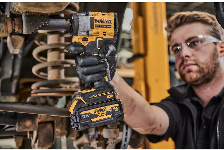 Гайкокрут ударный бесщеточный DeWalt DCF923P2G 726989 фото