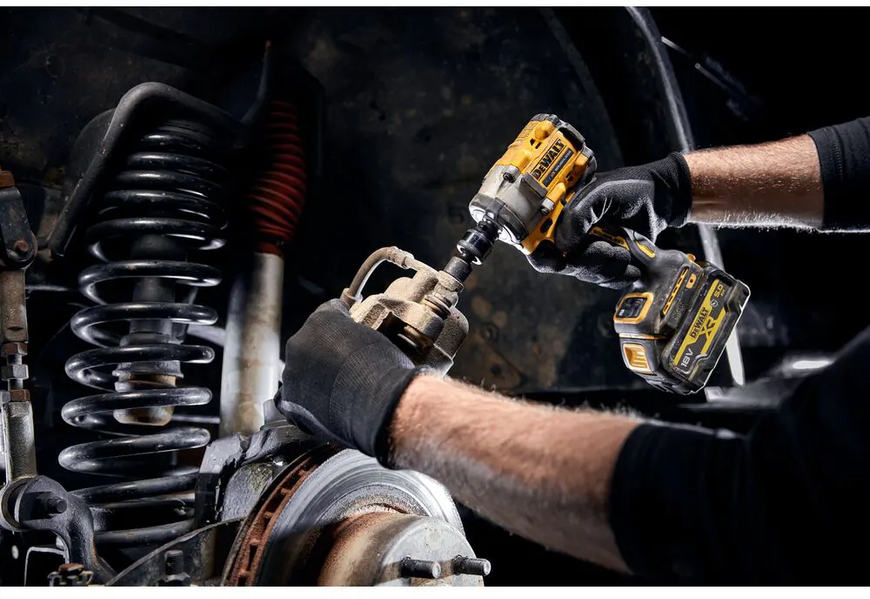 Гайкокрут ударный бесщеточный DeWalt DCF923P2G 726989 фото