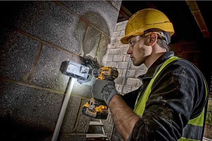 Набір з 2-ух інструментів DeWALT DCK2080P2T 727096 фото