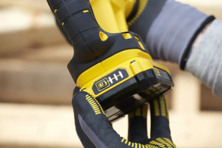 Пила сабельная аккумуляторная Stanley FATMAX SFMCS300D2K 726807 фото