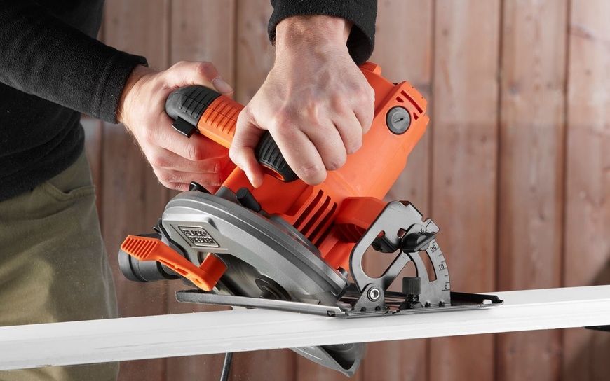Пила циркулярна BLACK+DECKER CS1550 728534 фото