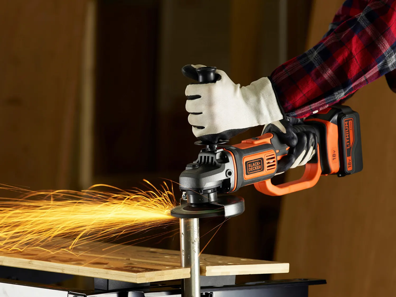 Кутова шліфмашина акумуляторна безщіткова BLACK+DECKER BCG720N (без АКБ та ЗП) 728474 фото