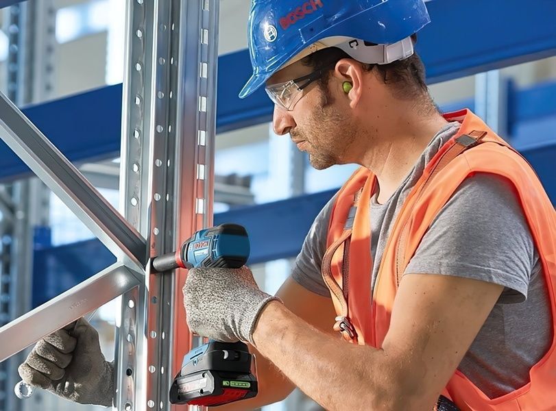 Гайкокрут ударний акумуляторний Bosch Professional GDX 180-LI з 2 АКБ GBA 18V 2.0Ah З/П GAL 18V-40 (06019G5223) 726400 фото