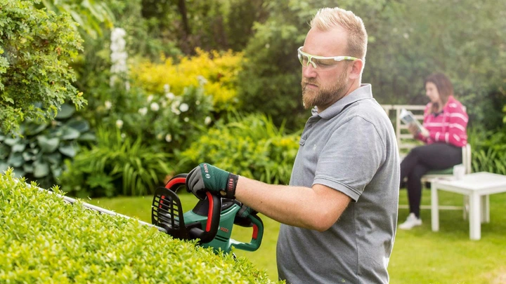 Кусторез электрический Bosch UniversalHedgeCut 60 (06008C0703) 732555 фото