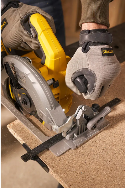 Пила циркулярная аккумуляторная STANLEY FATMAX SFMCS550M2K 726808 фото