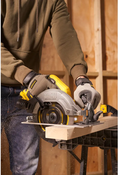 Пила циркулярная аккумуляторная STANLEY FATMAX SFMCS550M2K 726808 фото