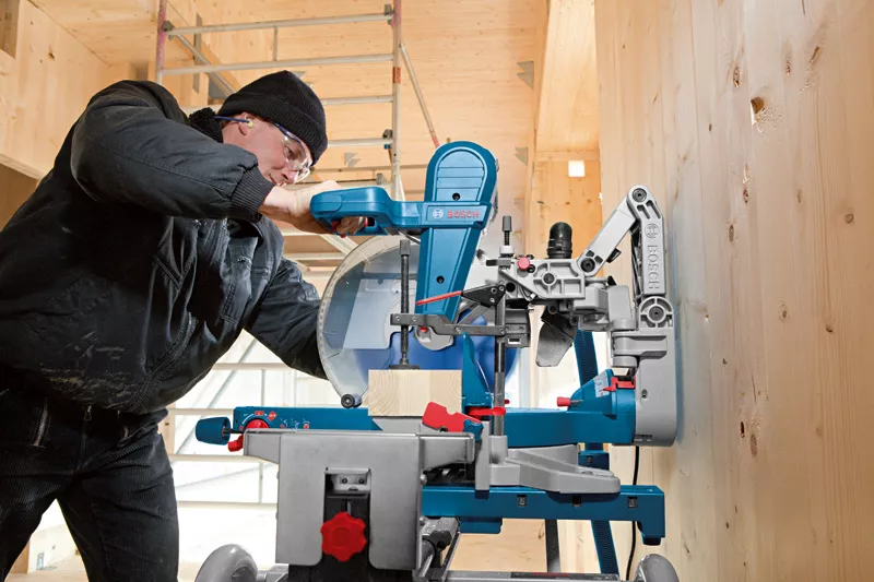 Торцювальна пила Bosch Professional GCM 12 GDL (0601B23600) 726322 фото