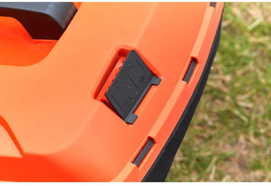 Газонокосарка акумуляторна BLACK+DECKER BCMW33184L2 726743 фото