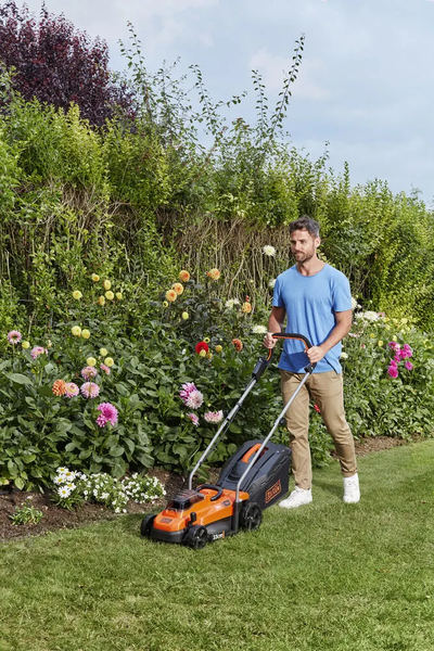 Газонокосарка акумуляторна BLACK+DECKER BCMW3336L2 726745 фото