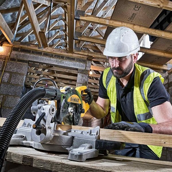 Торцовочная пила DeWALT DWS773 727255 фото
