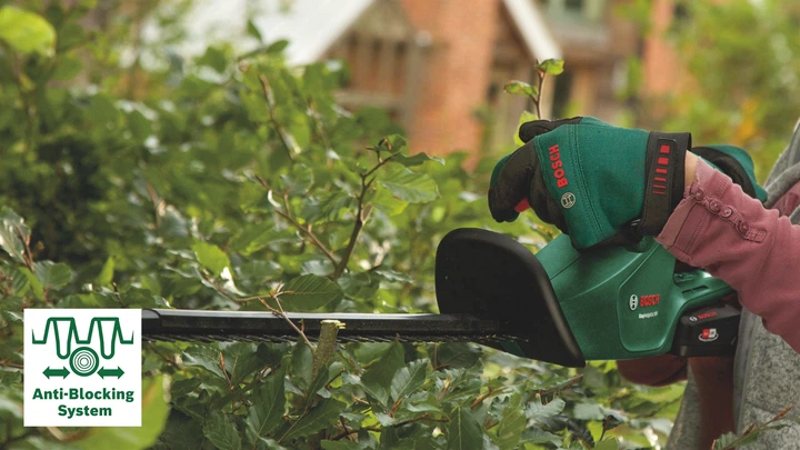 Кущоріз акумуляторний Bosch EasyHedgeCut 18-52-13 solo без АКБ та ЗП (0600849M00) 732560 фото