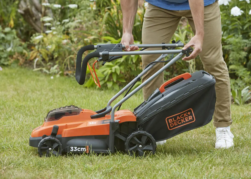 Газонокосарка акумуляторна BLACK+DECKER BCMW3336L1 726746 фото