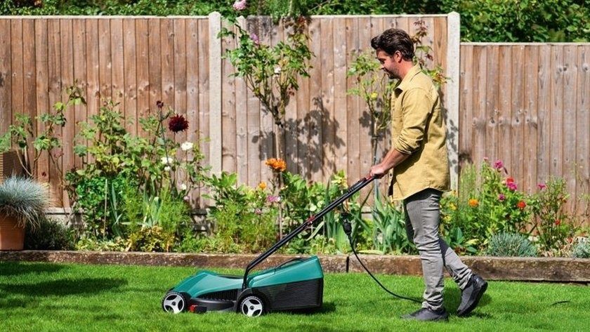 Газонокосилка электрическая Bosch Rotak 32 (0600885B00) 726167 фото