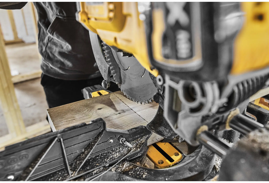 Пила торцювальна акумуляторна DeWALT DCS781N (без АКБ та ЗП) 727197 фото