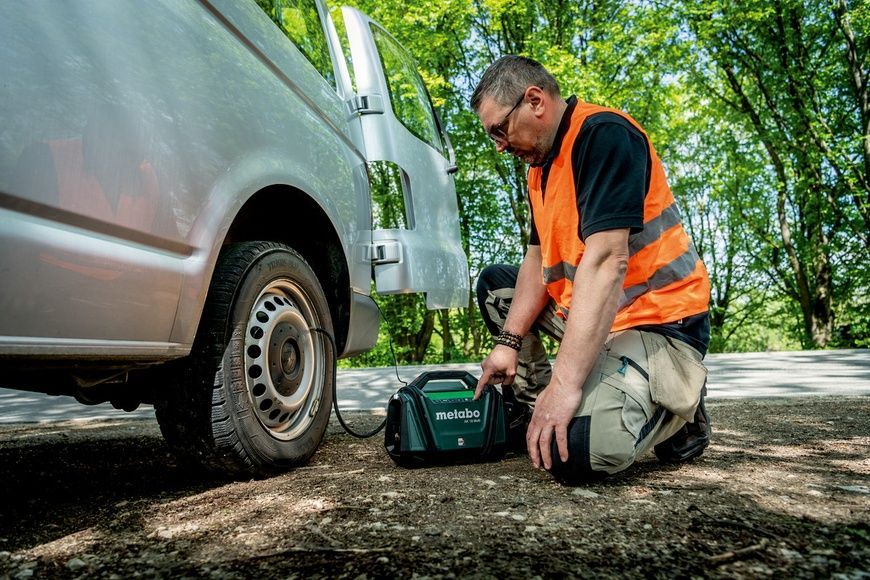 Компрессор аккумуляторный Metabo AK 18 Multi (600794850) 730363 фото
