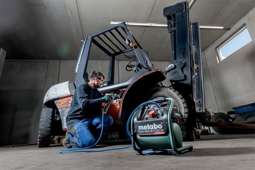 Компресор акумуляторний безмасляний Metabo Power 160-5 18 LTX BL OF (601521850) 730364 фото