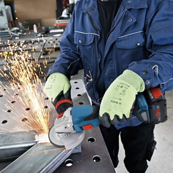 Акумуляторна безщіткова кутова шліфмашина Bosch Professional GWS 18V-15 C, без акб (06019H6000) 726334 фото