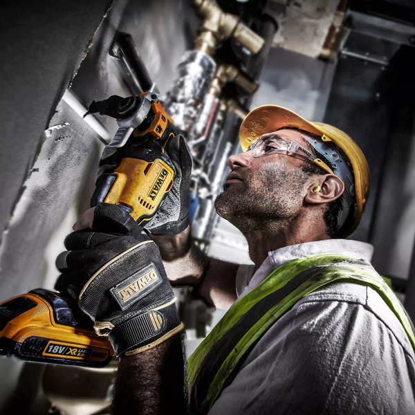 Многофункциональный инструмент аккумуляторный бесщеточный DeWALT DCS356P2 726954 фото