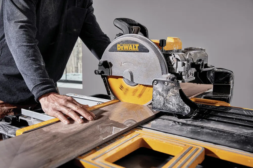 Плиткорез настольный DeWALT D36000 727240 фото