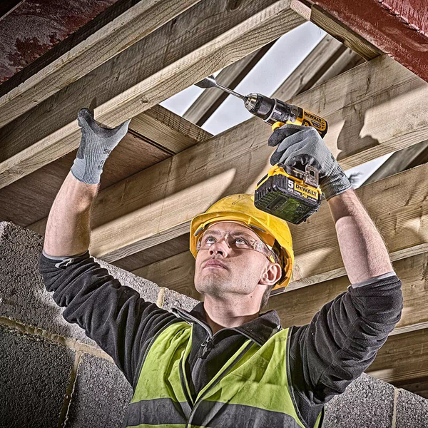 Набор из 3-х инструментов DeWALT DCK384P2T 727101 фото