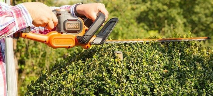 Кущоріз акумуляторний BLACK + DECKER GTC18502PC 726759 фото