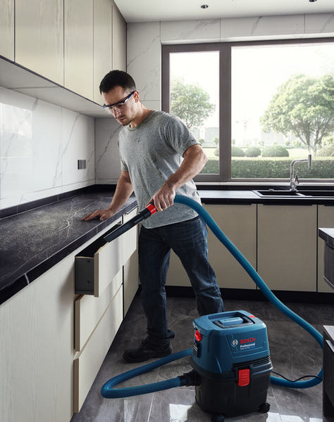 Будівельний пилосос Bosch Professional GAS 15 PS із кутовою та щілинною насадками (06019E5100) 726274 фото